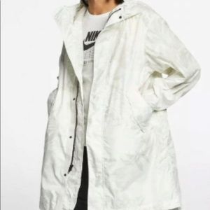 Nike Trench Coat Streetwear